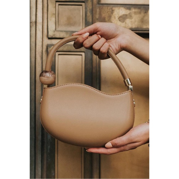 MELLIE BIANCO Tan Beige Faux Leather Marbled Pearl Crossbody Jennie Bag Handbag - Picture 15 of 15